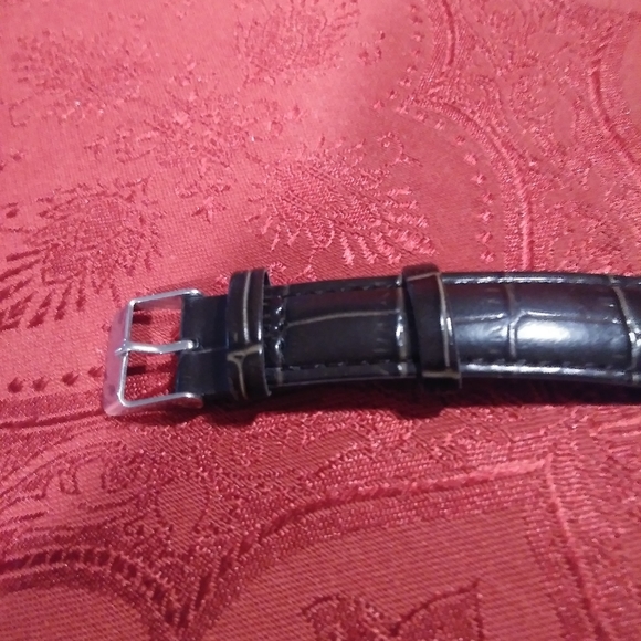 SKC Watch - Picture 5 of 5